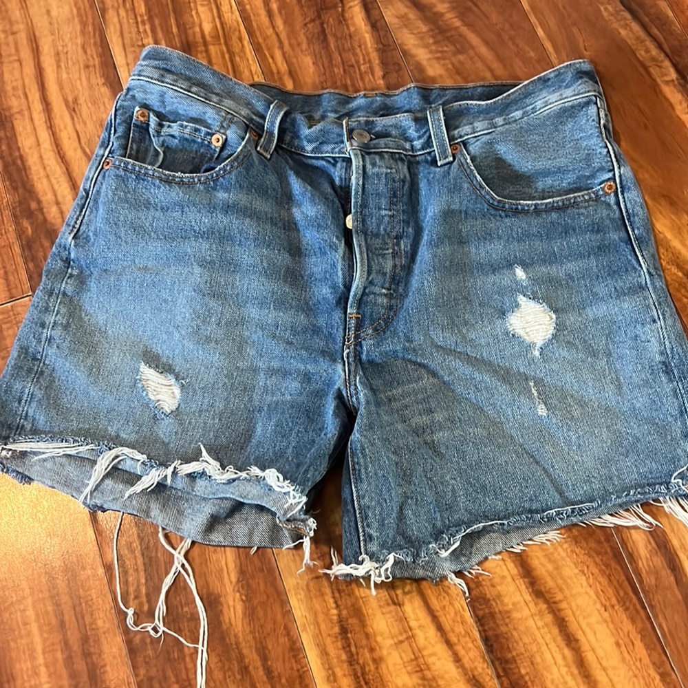 Levi’s 501s button fly short